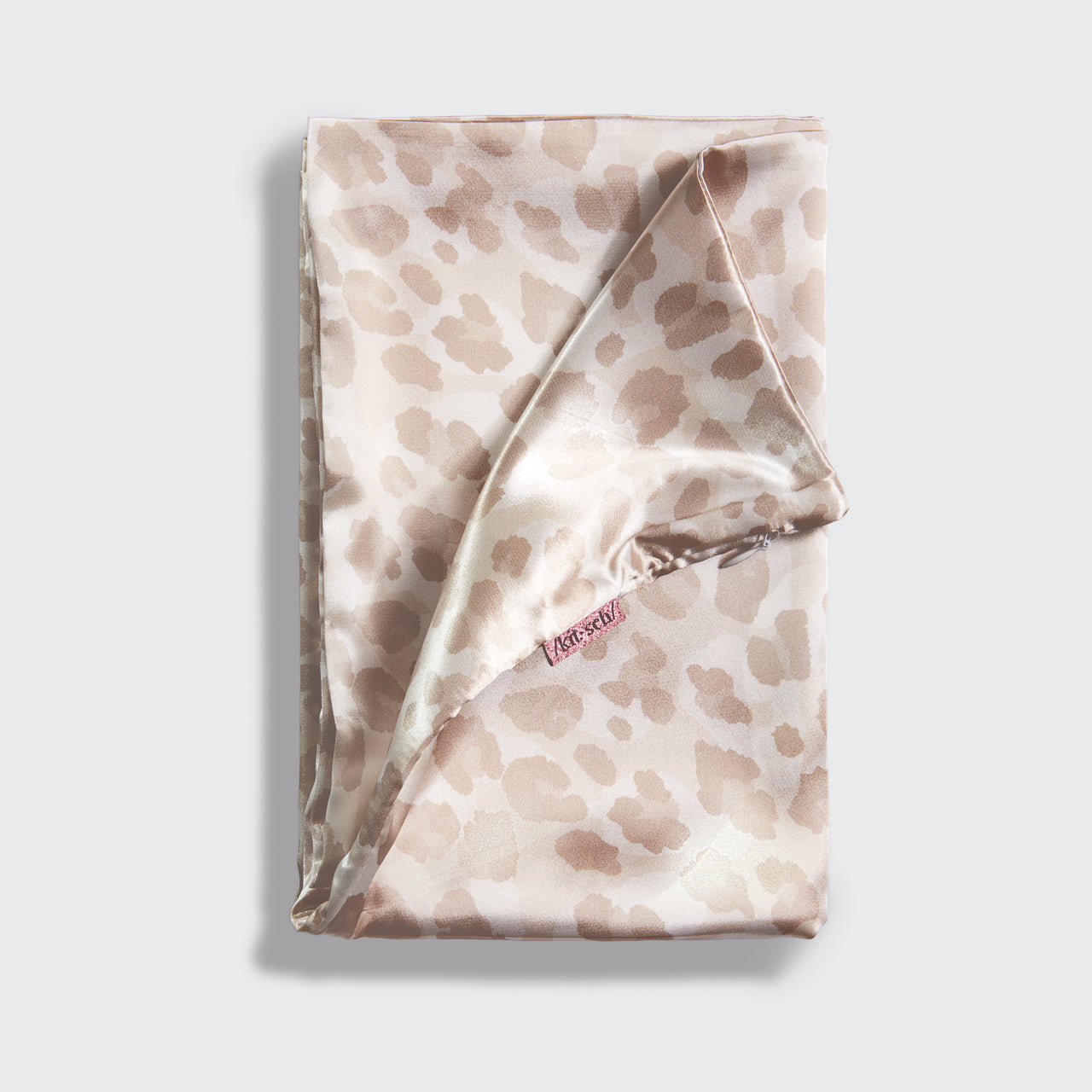 Alternative view of Satin Pillowcase in Leopard