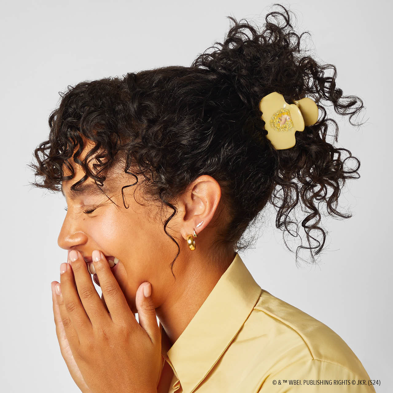 Alternative view of Kitsch x Harry Potter Cloud Claw Clip in Hufflepuff