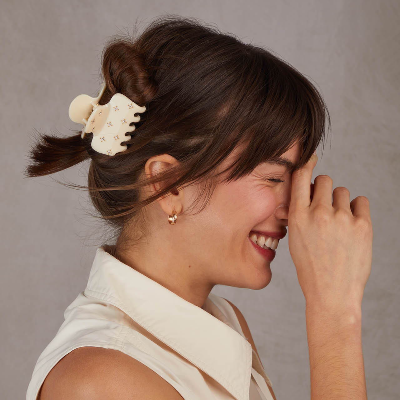 Ivory Rhinestone Cloud Claw Clip - Image 5