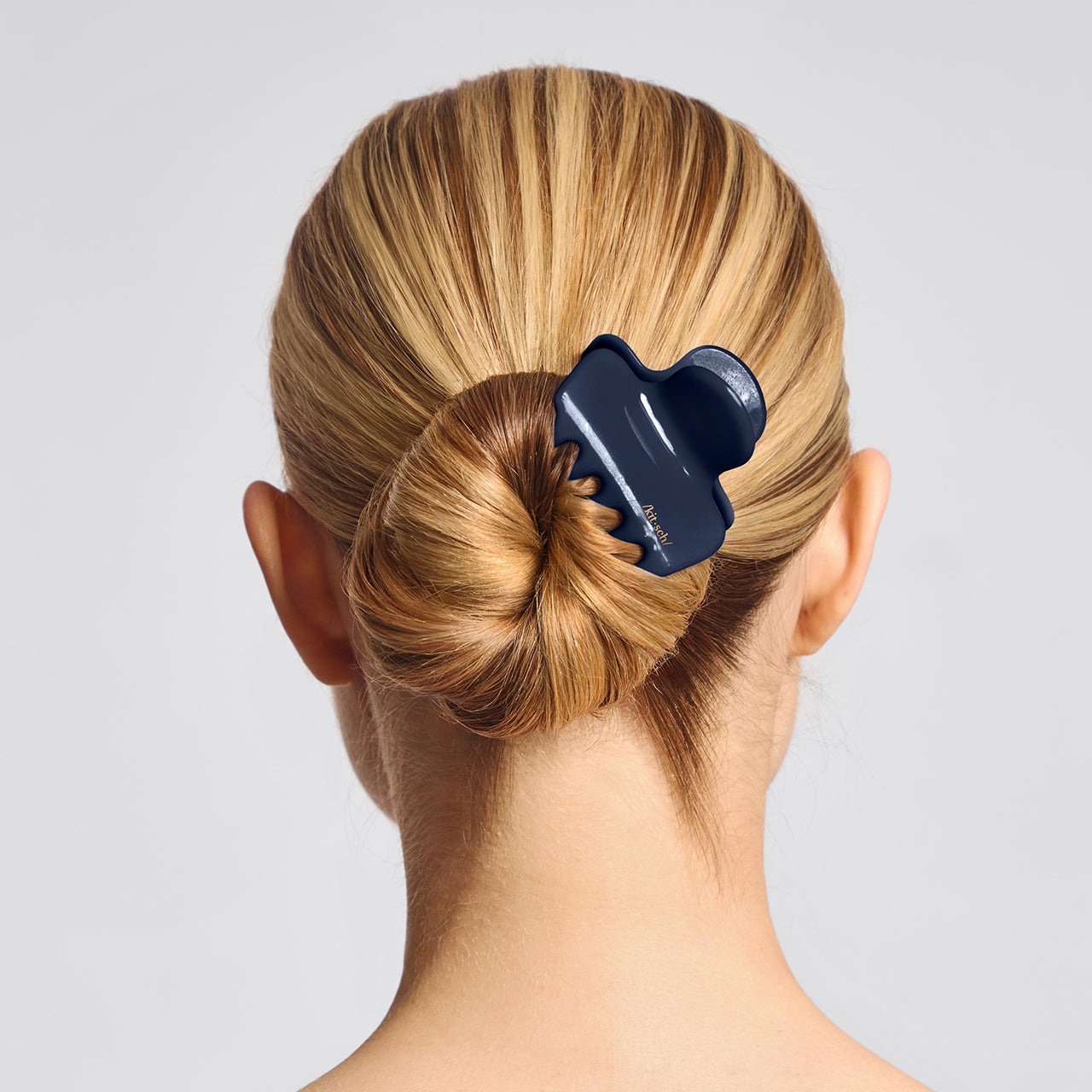 Blue Orchid Cloud Claw Clip - Medium - Image 5